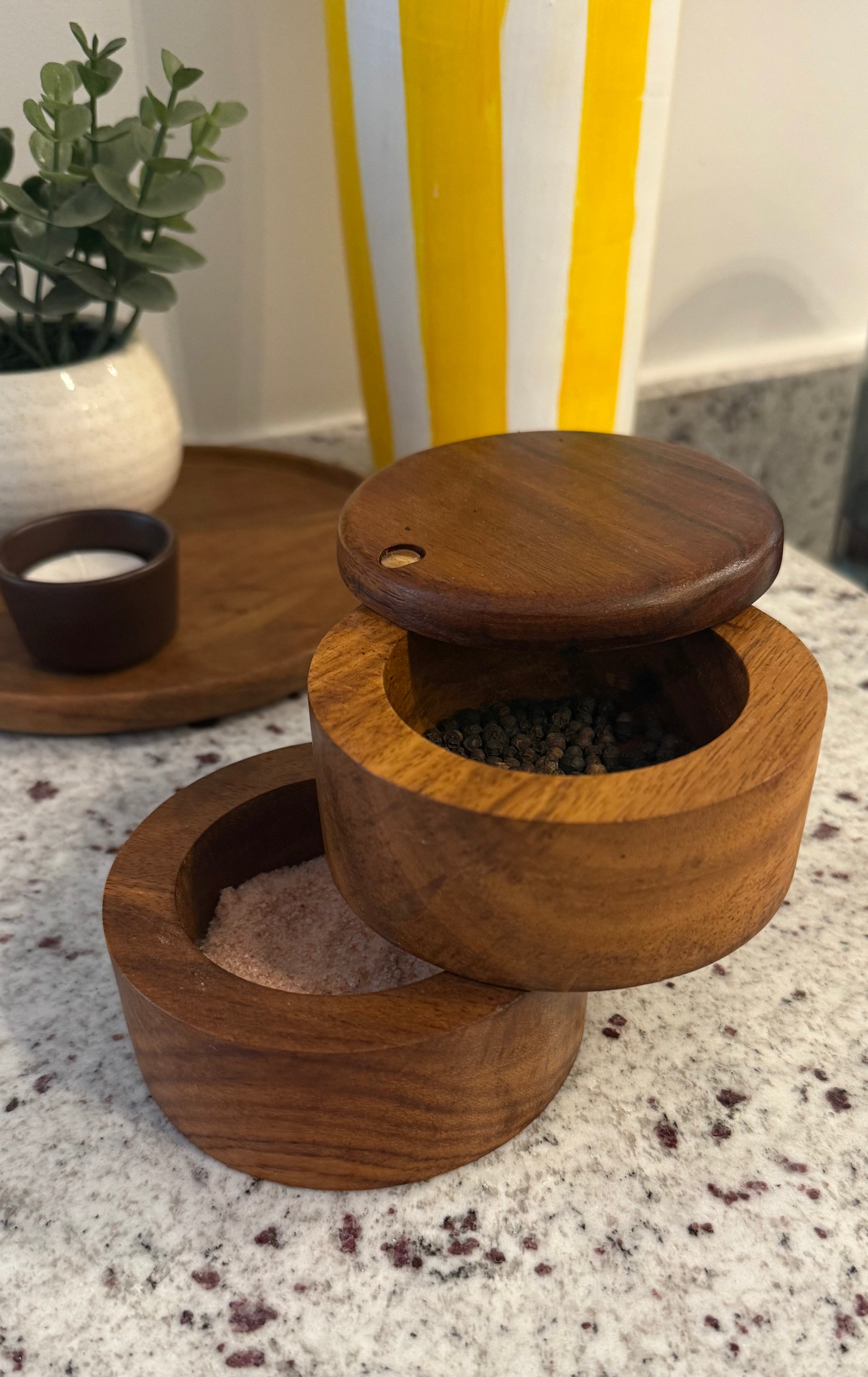 Salt & Pepper Holder
